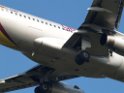 Warten auf den Airbus 380 Koeln Bonn P232
